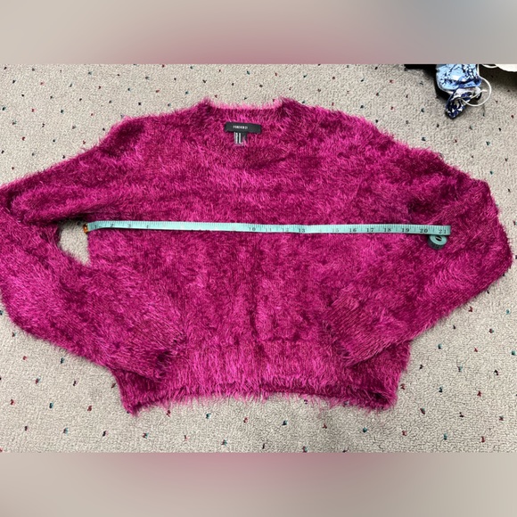 Forever21 sweater - Picture 2 of 5